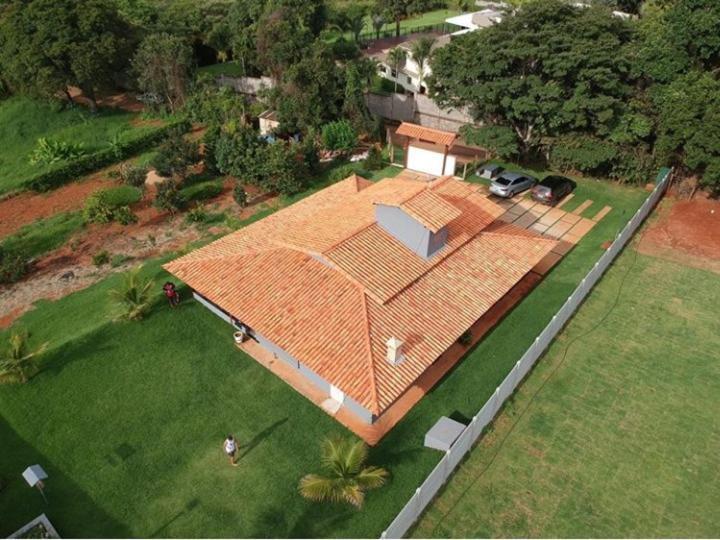 Casa Proxima A Escarpas Do Lago Capitólio Eksteriør bilde